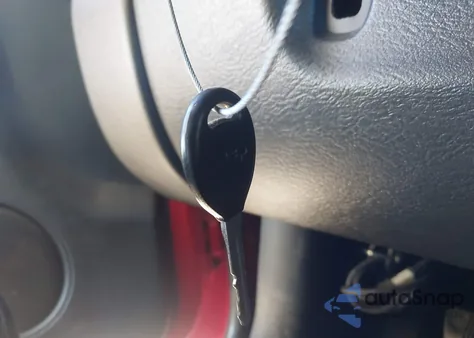 2002 Jeep Liberty Sport z USA, uszkodzony, nr VIN 1J4GK48K82W169392